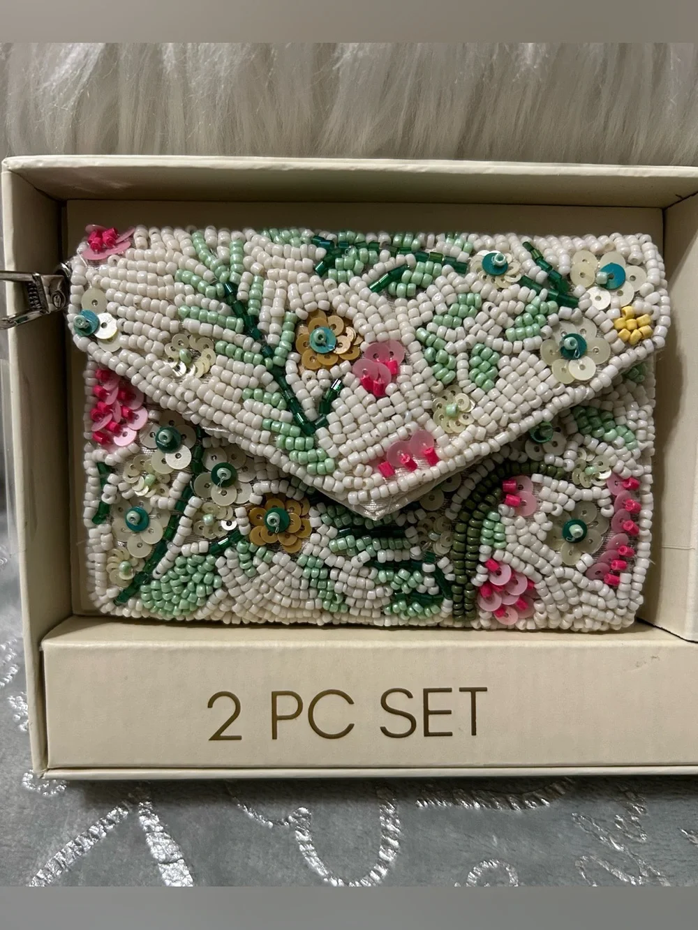 NWT Sol and Mer, 2 pc set White Hand-Embellished Beaded Floral Clutch Coin Purse